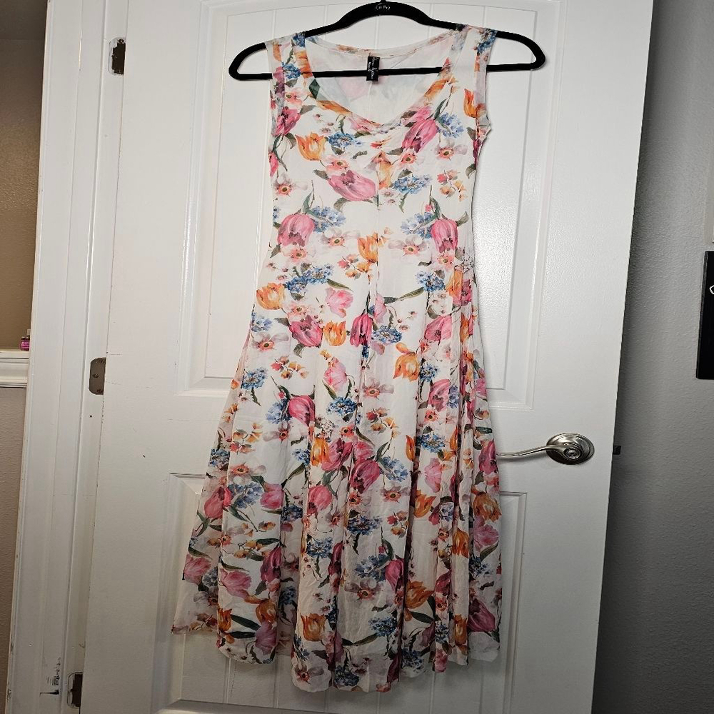 Elena Kattan sm white, floral a-line, long dress